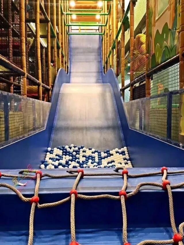 魔鬼滑梯刺激驚險(xiǎn) 魔鬼滑梯刺激驚險(xiǎn)