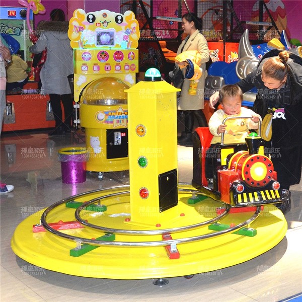 投幣軌道小火車(chē)